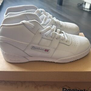 Reebok Hightop Unisex women’s 9